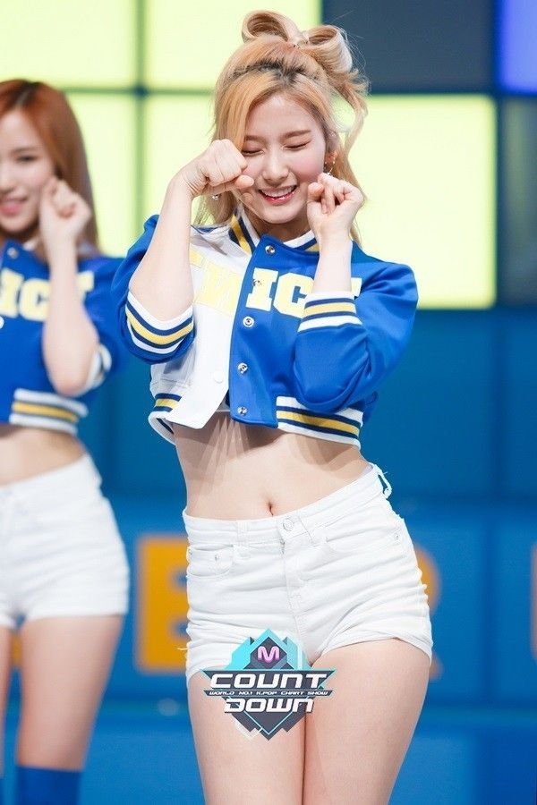 Sana@TWICE:〈Cheer Up〉